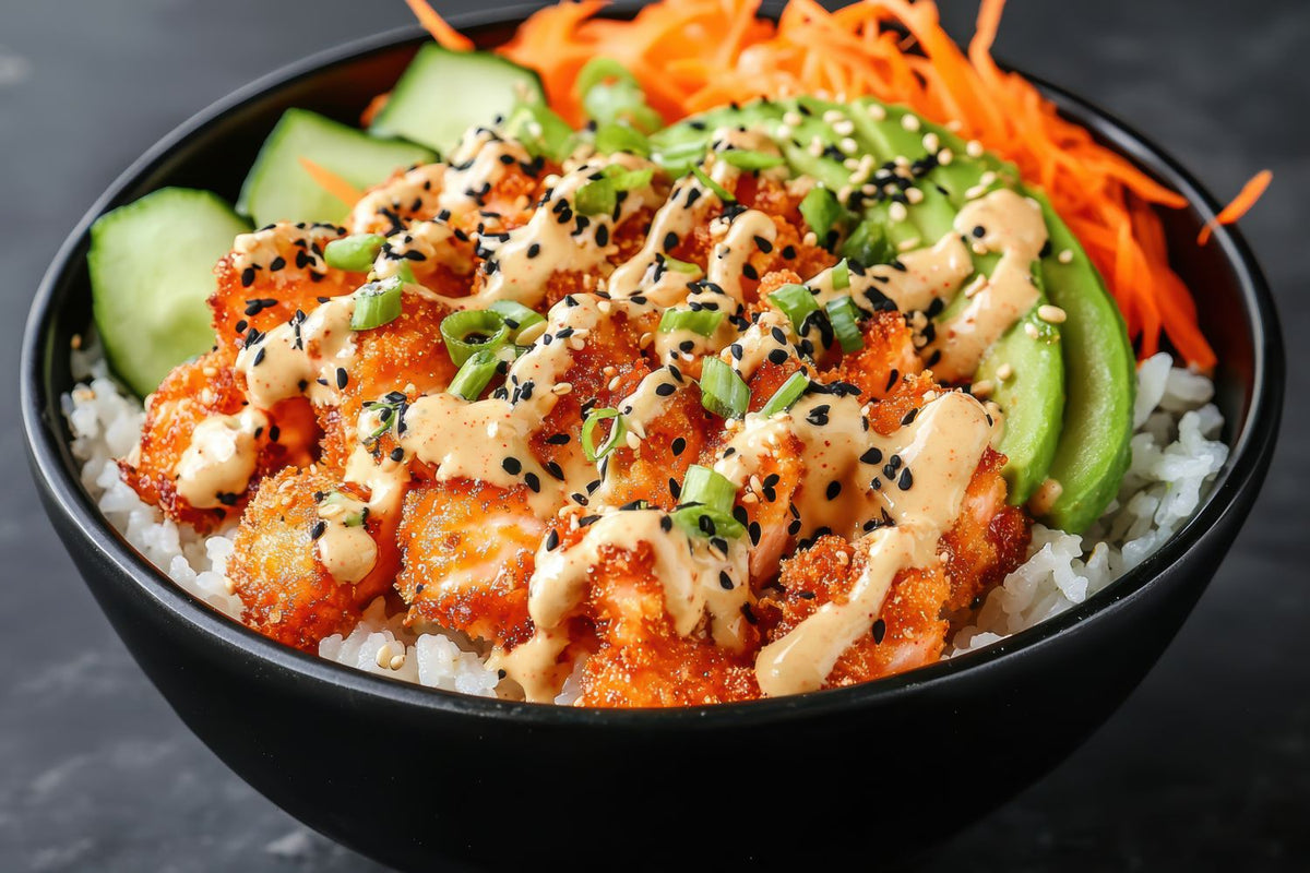 Lav en crispy laks poke bowl – nemt, sprødt og sundt med ONYX Cookware