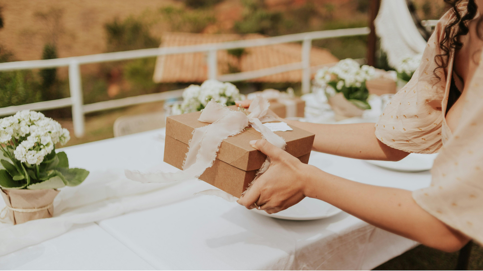 The Perfect Gift for Summer Celebrations – Inspiration for Memorable Moments