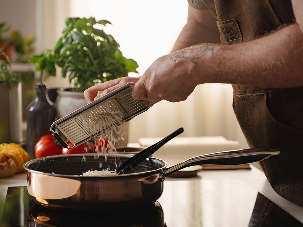 COPPER HYBRID NON-STICK SAUTÉ PAN 26 CM - 3