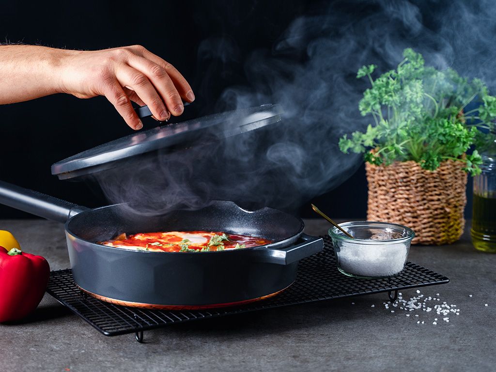MAGMA COPPER SAUTÉ PAN 28CM - 3