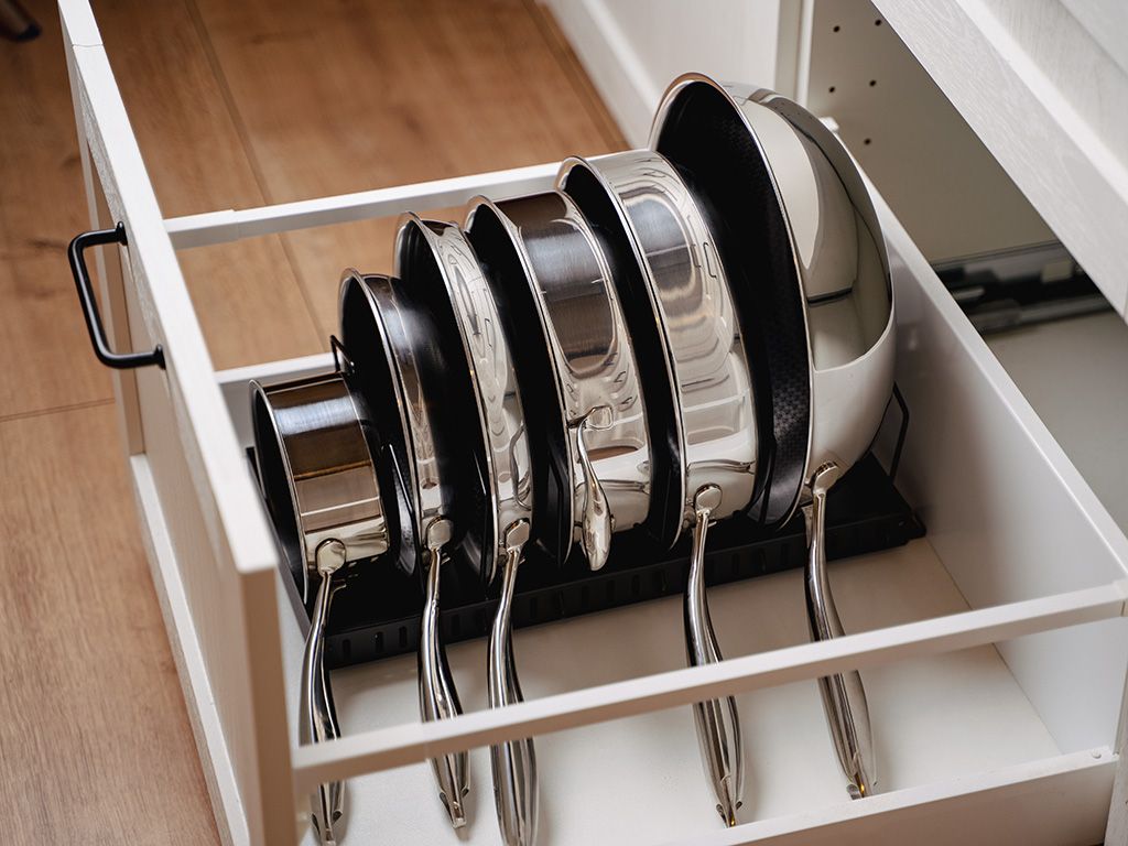 PULL-OUT PAN ORGANIZER - 3