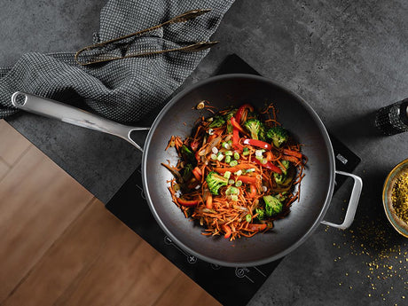 ZERO – NATURAL NON-STICK WOK PAN 30CM - 2