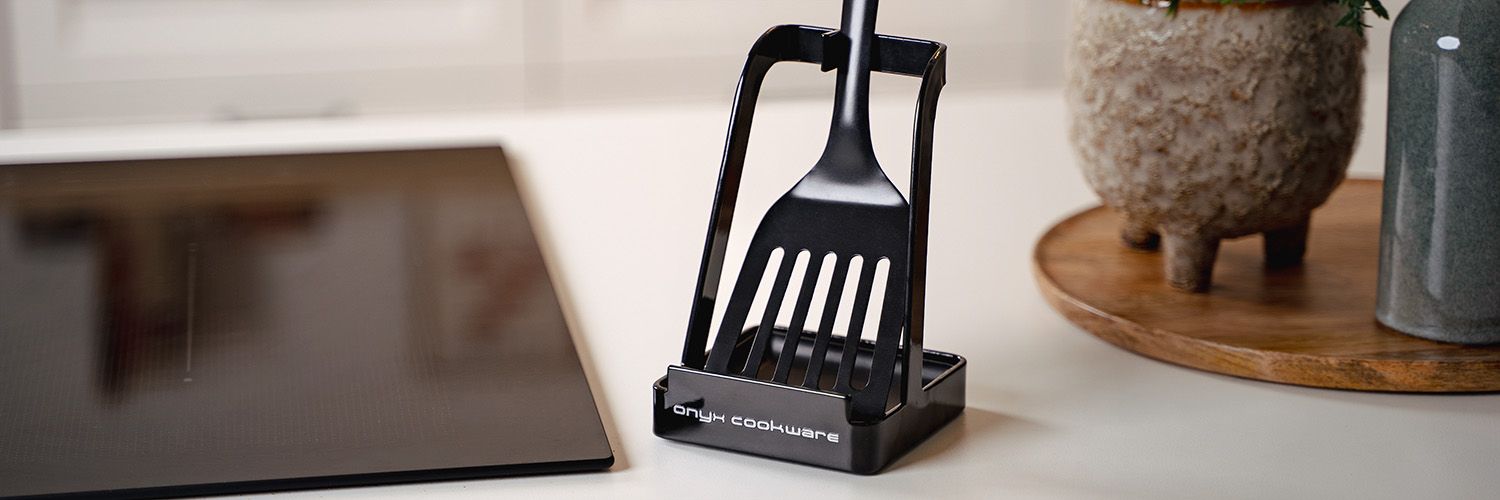 KITCHEN UTENSIL HOLDER