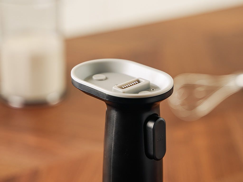 CORDLESS IMMERSION BLENDER