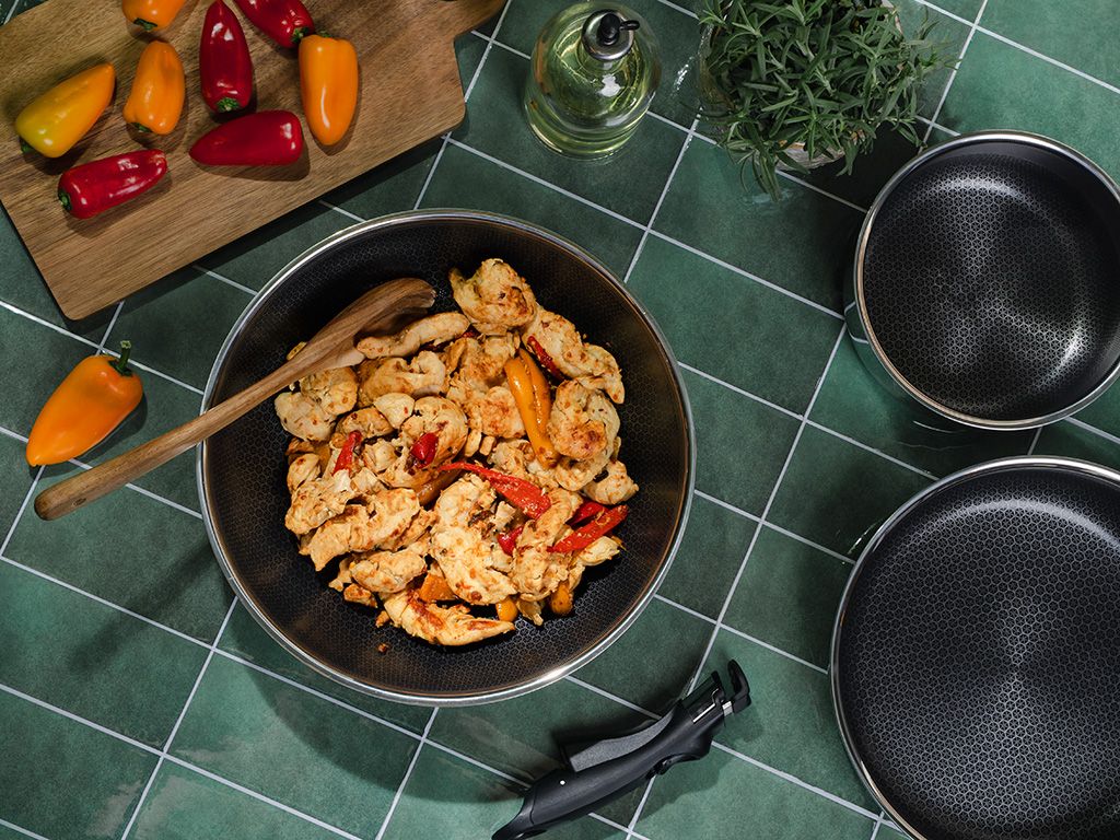 WOK WITH DETACHABLE HANDLE 30CM SET