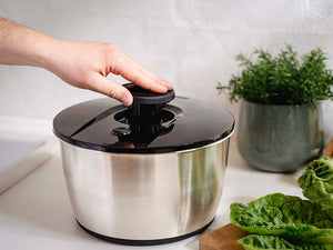 STAINLESS STEEL SALAD SPINNER