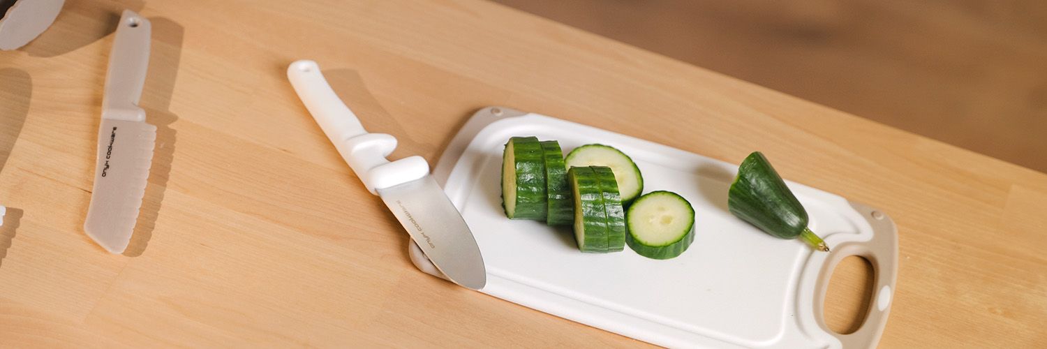 KID’S CHEF’S KNIFE