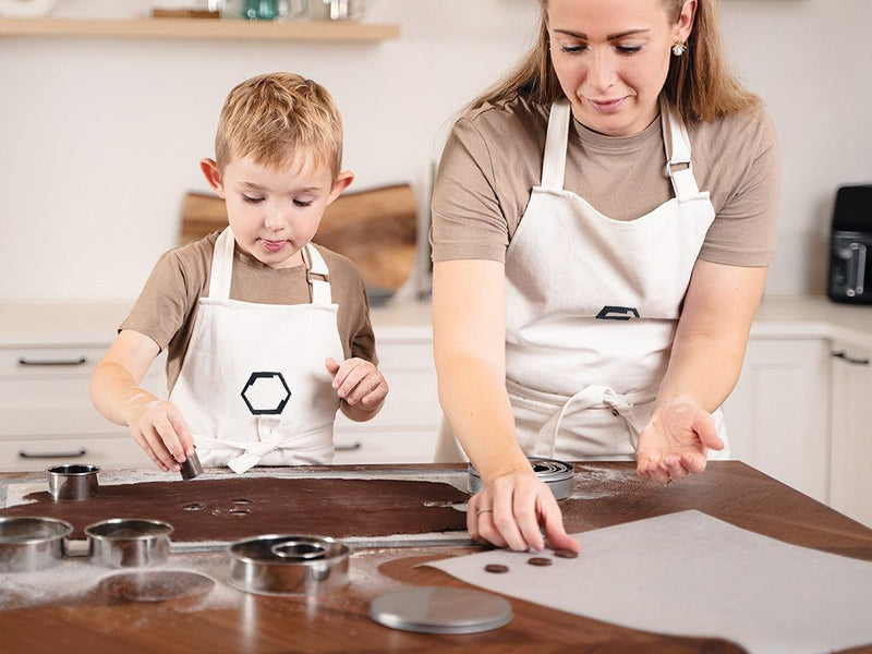 STAINLESS STEEL COOKIE CUTTER SET