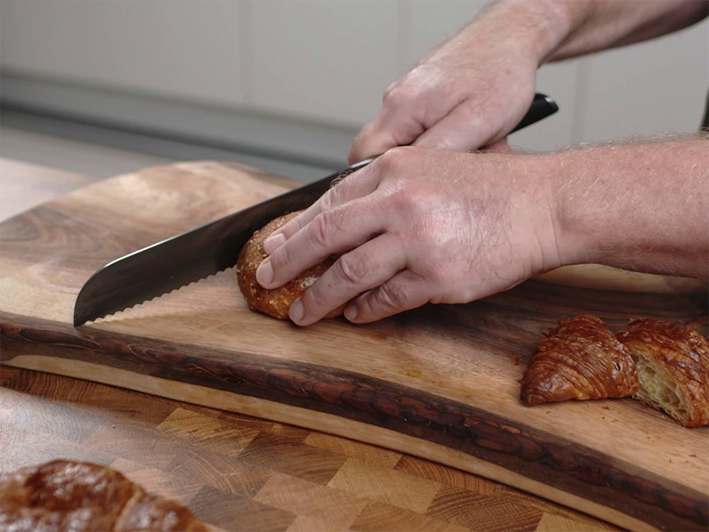BREAD KNIFE 20CM - 1ST GEN