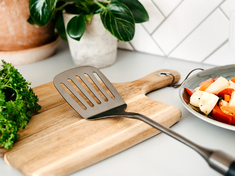 PREMIUM SLOTTED SPATULA